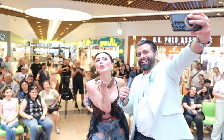 Babalar Günü’nde Coşku, Müzik ve Şampiyonluk Carousel AVM’de Bir Aradaydı!