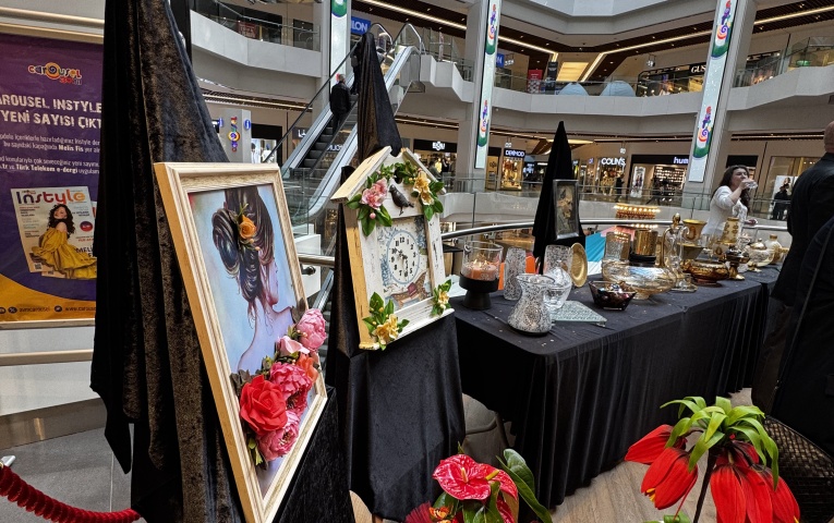 El Emeğiyle Renklenen Bakırköy Halk Eğitim Merkezi Karma Sergisi Carousel AVM’de Büyük İlgi Gördü