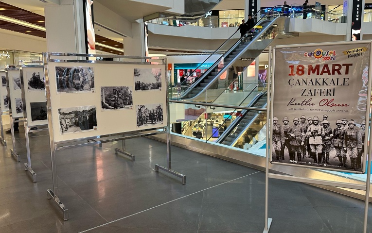 Carousel AVM’de 18 Mart Çanakkale Sergisi Ziyaretçilerini Ağırladı
