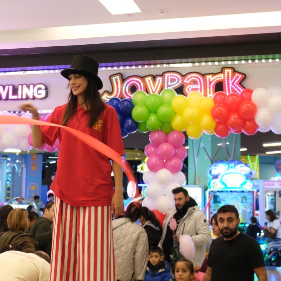 Joypark Carousel AVM’de Yenilenen Yüzüyle Ziyaretçilerini Karşılıyor!