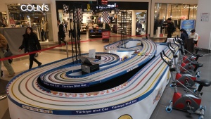 Slot Car Yarışı Carousel AVM’de Nefes Kesti