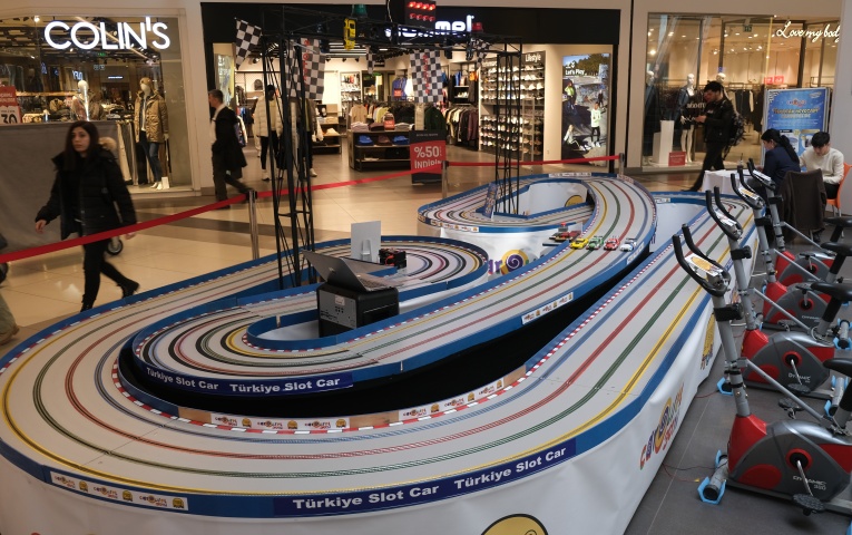 Slot Car Yarışı Carousel AVM’de Nefes Kesti