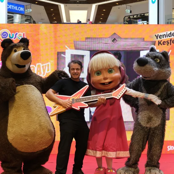 Carousel AVM’de Maşa ile Koca Ayı Macerası
