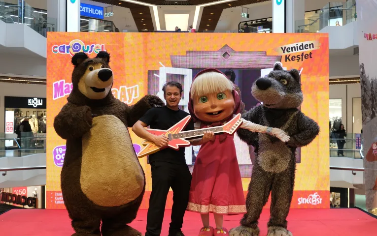 Carousel AVM’de Maşa ile Koca Ayı Macerası