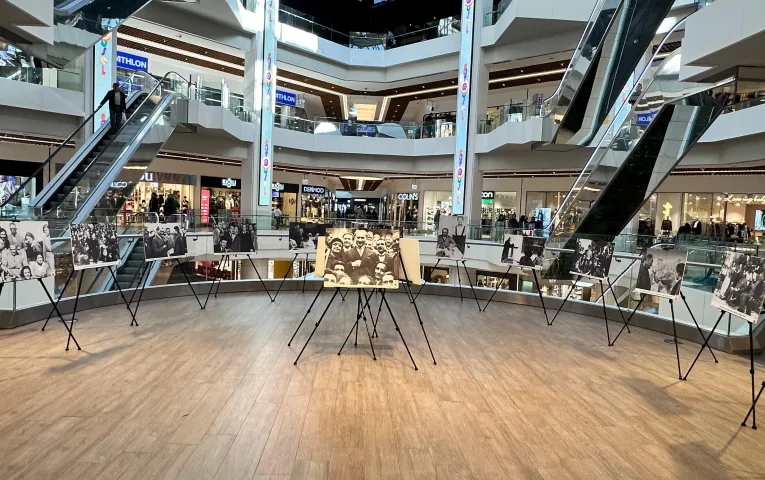 Carousel AVM’de 24 Kasım Öğretmenler Günü Sergisi