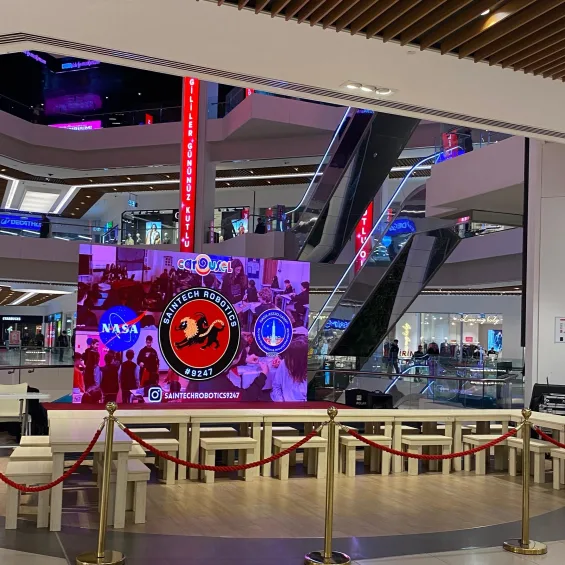 Carousel AVM’de SainTech Robotics ile Geleceğin Teknolojisi