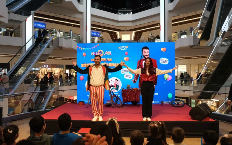 ve Jonglör Gösterisi Nefes Kesti