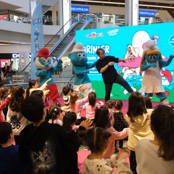 Carousel AVM’de Şirinler Büyüsü